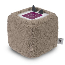 Laden Sie das Bild in den Galerie-Viewer, Musikbox SLEEVY Stretch, Teddy Nuts & Creme, Schutzbezug für die Toniebox