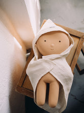 Laden Sie das Bild in den Galerie-Viewer, Gommu Baby Handtuch
