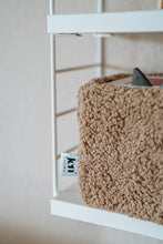 Laden Sie das Bild in den Galerie-Viewer, B-Ware, Musikbox SLEEVY TEDDY Stretch Caramel, Schutzbezug für die Toniebox