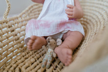 Laden Sie das Bild in den Galerie-Viewer, Hängerchen BATIK LOVE aus Musselin