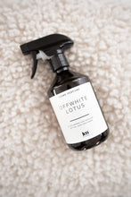 Laden Sie das Bild in den Galerie-Viewer, JenLiving® OFFWHITE LOTUS Home Perfume