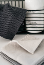 Laden Sie das Bild in den Galerie-Viewer, Solvang Wischtücher gestrickt, 3er Set, stahlgrau aus 100% Oeko-Tex Baumwolle