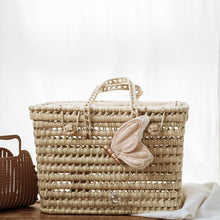 Laden Sie das Bild in den Galerie-Viewer, Aufbewahgungskorb, Koffer aus Palmblatt, palm leaf basket box - JenLiving