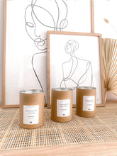 Laden Sie das Bild in den Galerie-Viewer, JenLiving® SENSUAL AMBER Fragrance Candle
