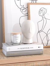 Laden Sie das Bild in den Galerie-Viewer, JenLiving® OFFWHITE LOTUS Fragrance Candle