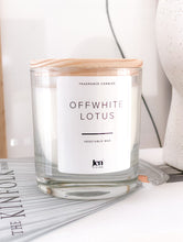 Laden Sie das Bild in den Galerie-Viewer, JenLiving® OFFWHITE LOTUS Fragrance Candle