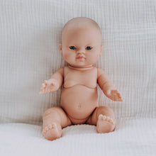 Laden Sie das Bild in den Galerie-Viewer, paola reina gordi asian girl, Puppe Paola Reina Gordi