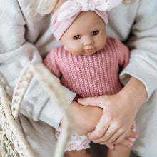 Laden Sie das Bild in den Galerie-Viewer, Paola Reina Manus Alberta 36 cm, weichkörperpuppe