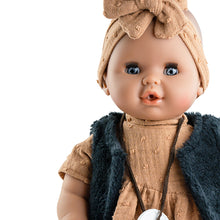 Laden Sie das Bild in den Galerie-Viewer, Paola Reina Sonia 08033 sprechende Puppe Modell 2023, Leo, Paola Sonia Puppe leo
