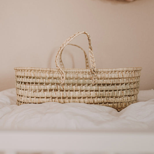 Jenliving Puppentrage, Moseskorb aus Palmblatt NILA