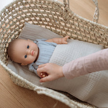 Laden Sie das Bild in den Galerie-Viewer, Set aus Puppentrage LUCY LOU und Bettwäsche Natur weiß